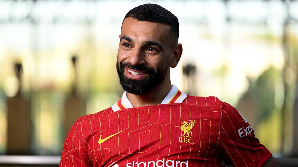 Mohamed Salah transfer stuns with move