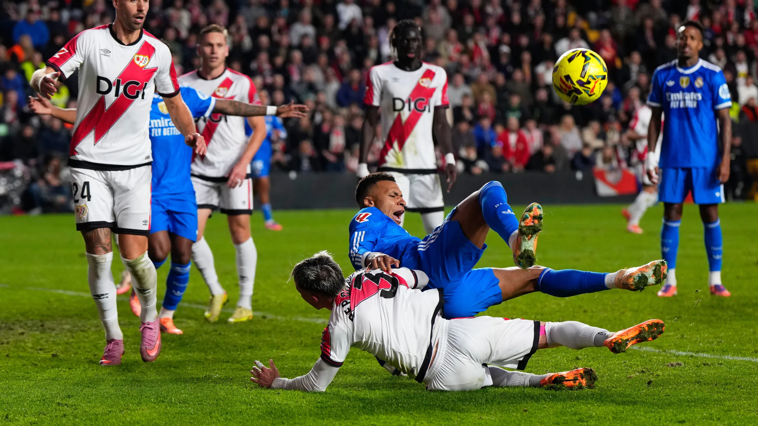 Real Madrid Crush Rayo Vallecano